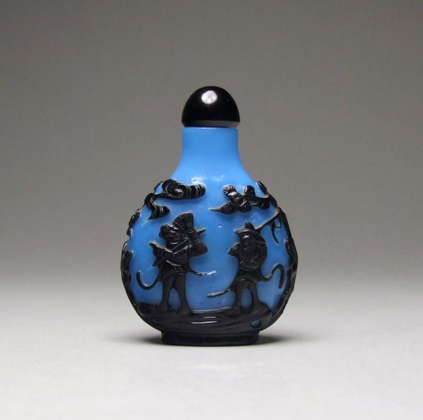 19th Century Chinese Overlay Black Glass Snuff Bottle
