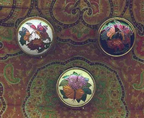Chinese Enamel Snuff Boxes