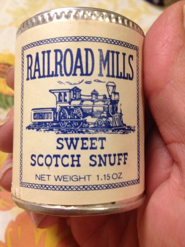 Railroad Mills Sweet Scotch Snuff 3